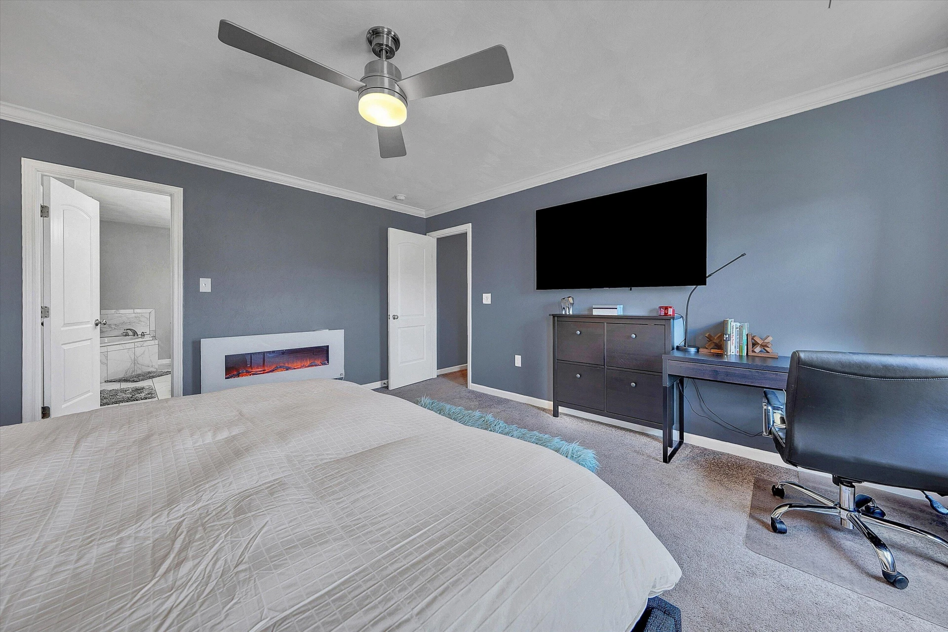 2914 Adam DR - Photo 18