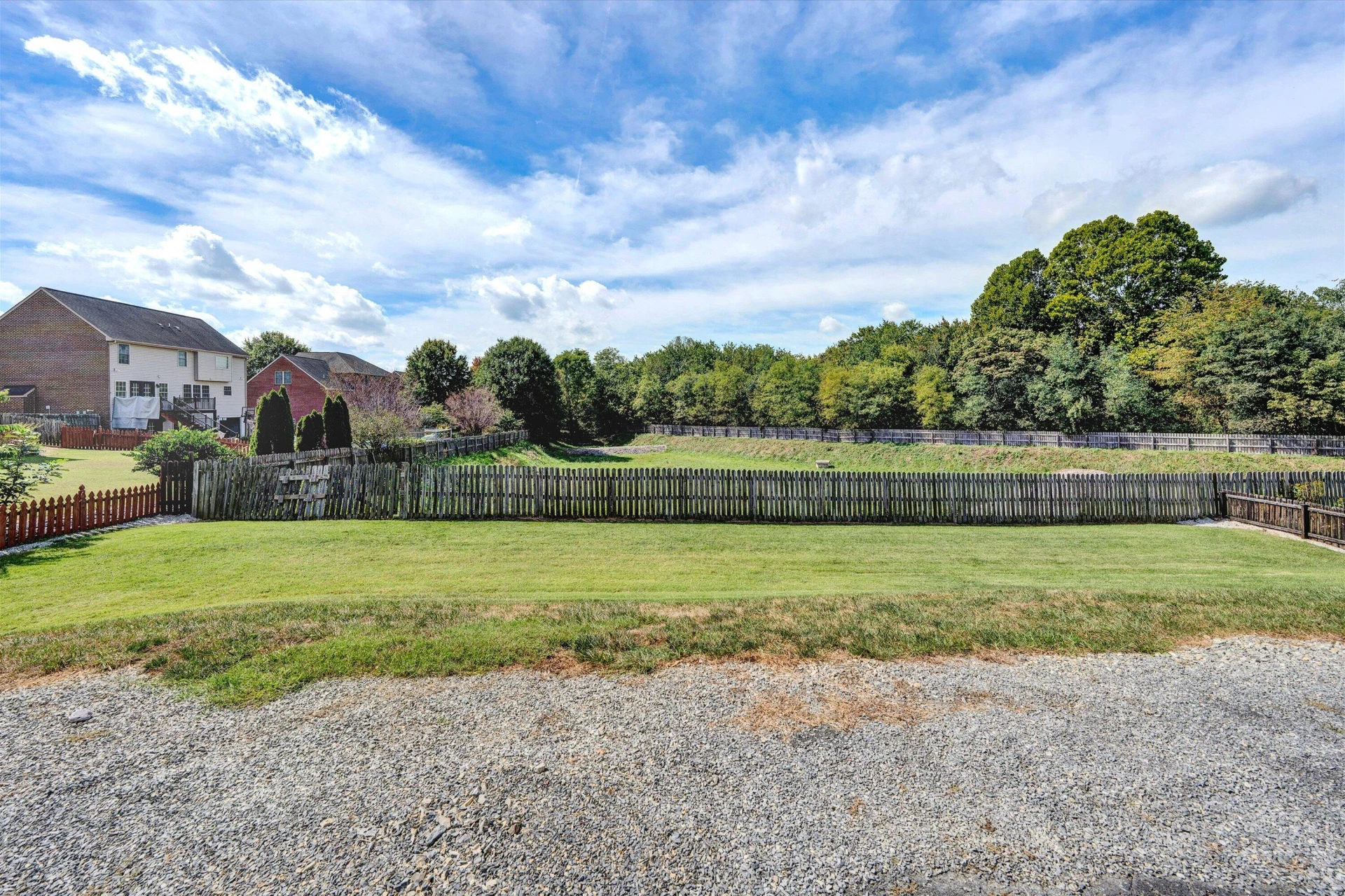 2914 Adam DR - Photo 32