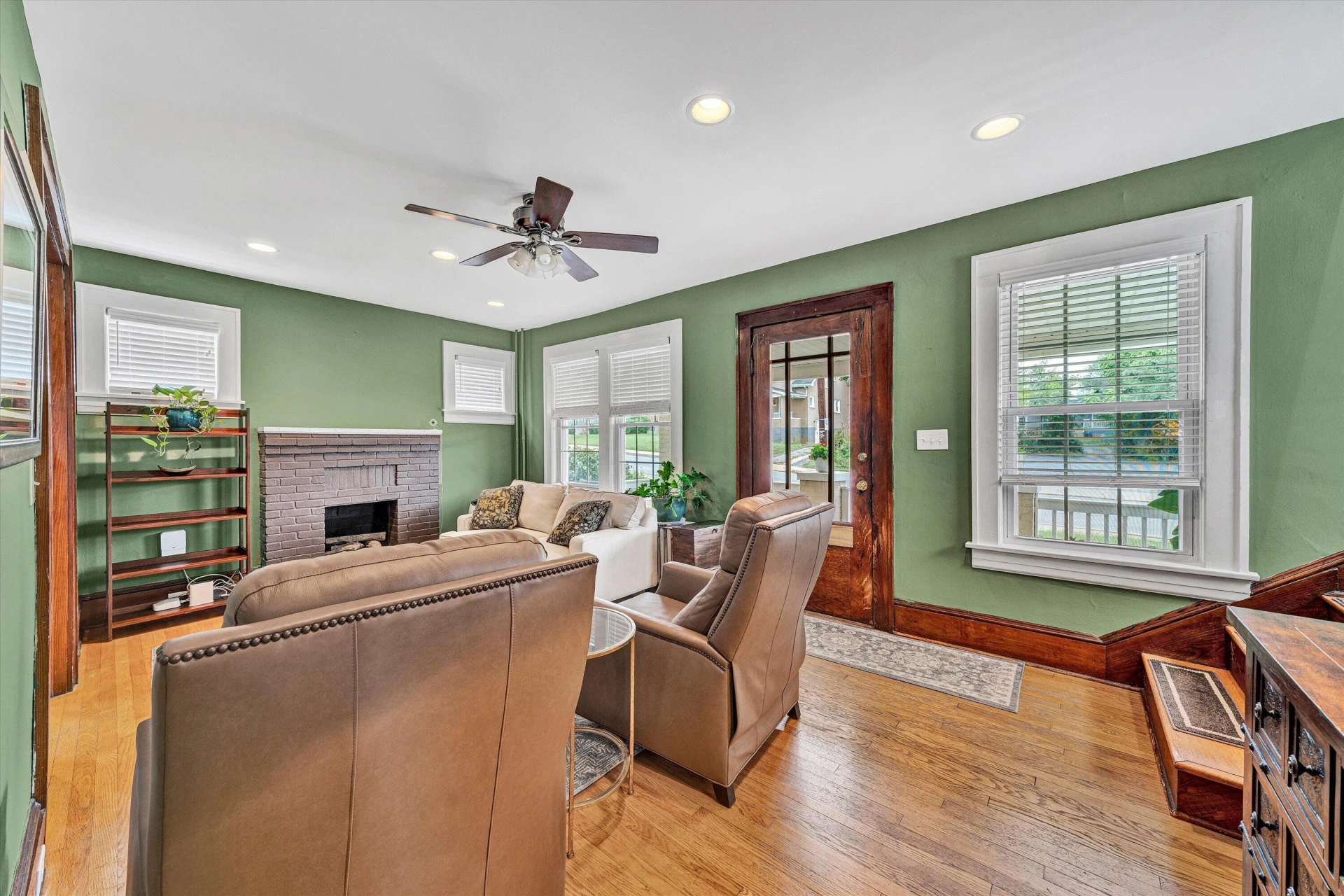 2917 Huntington BLVD NW - Photo 5