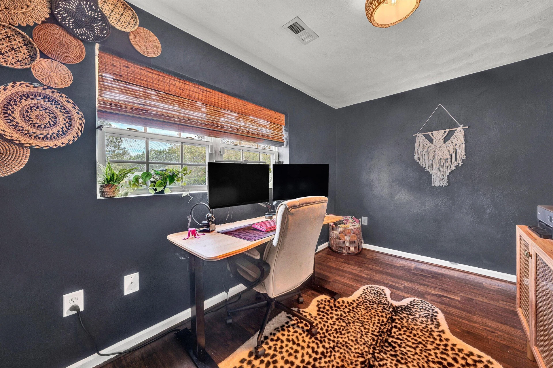 4541 Lomond CIR - Photo 19