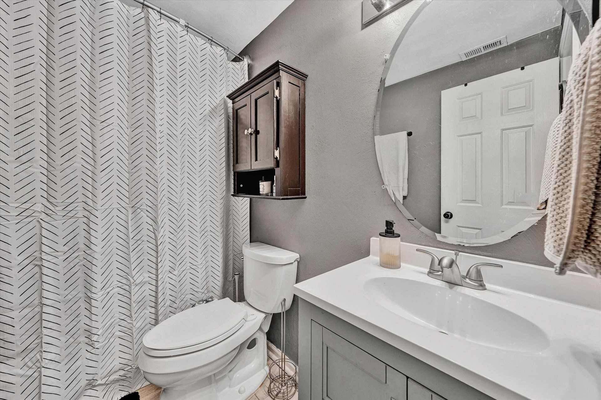 4541 Lomond CIR - Photo 23