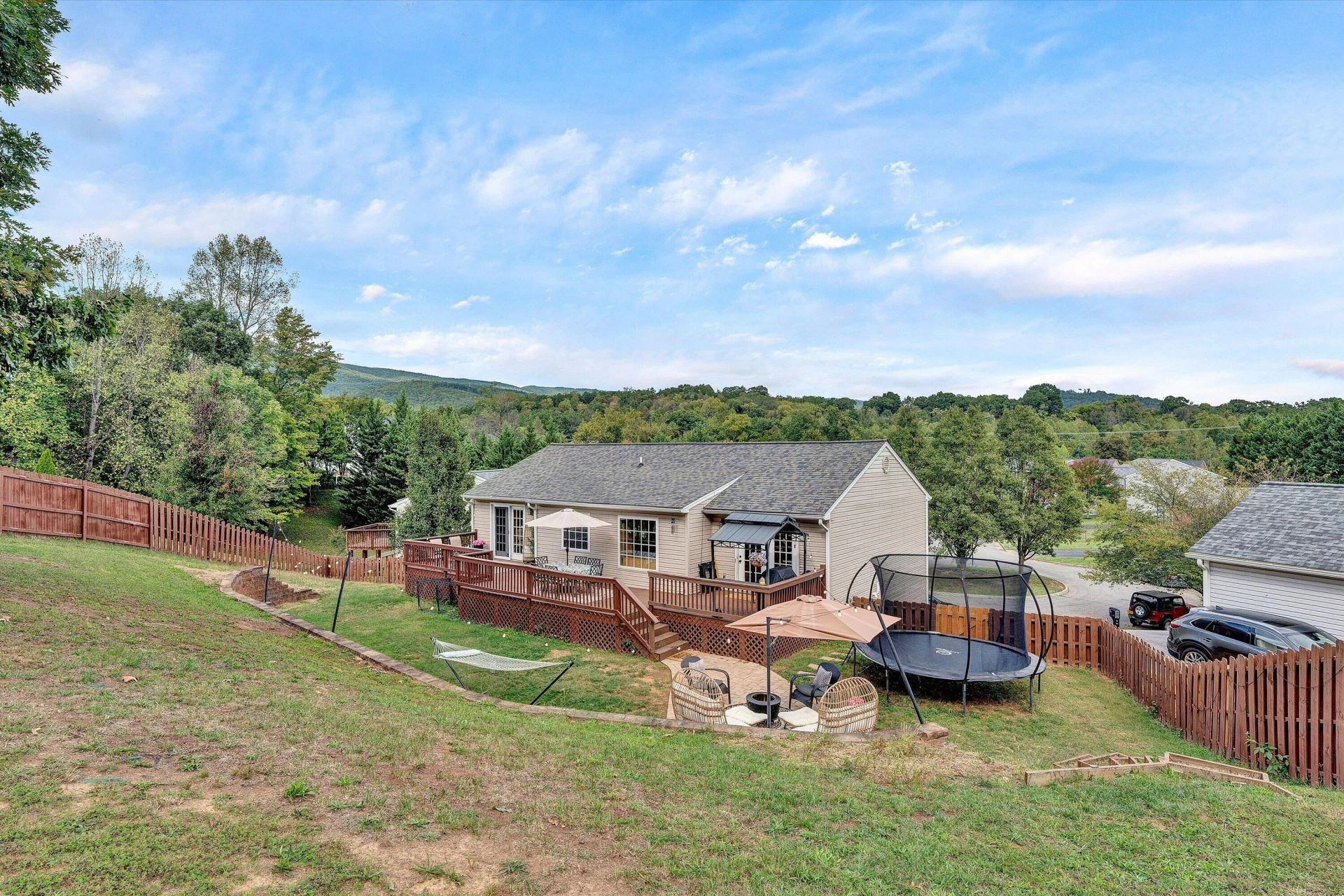 4541 Lomond CIR - Photo 32