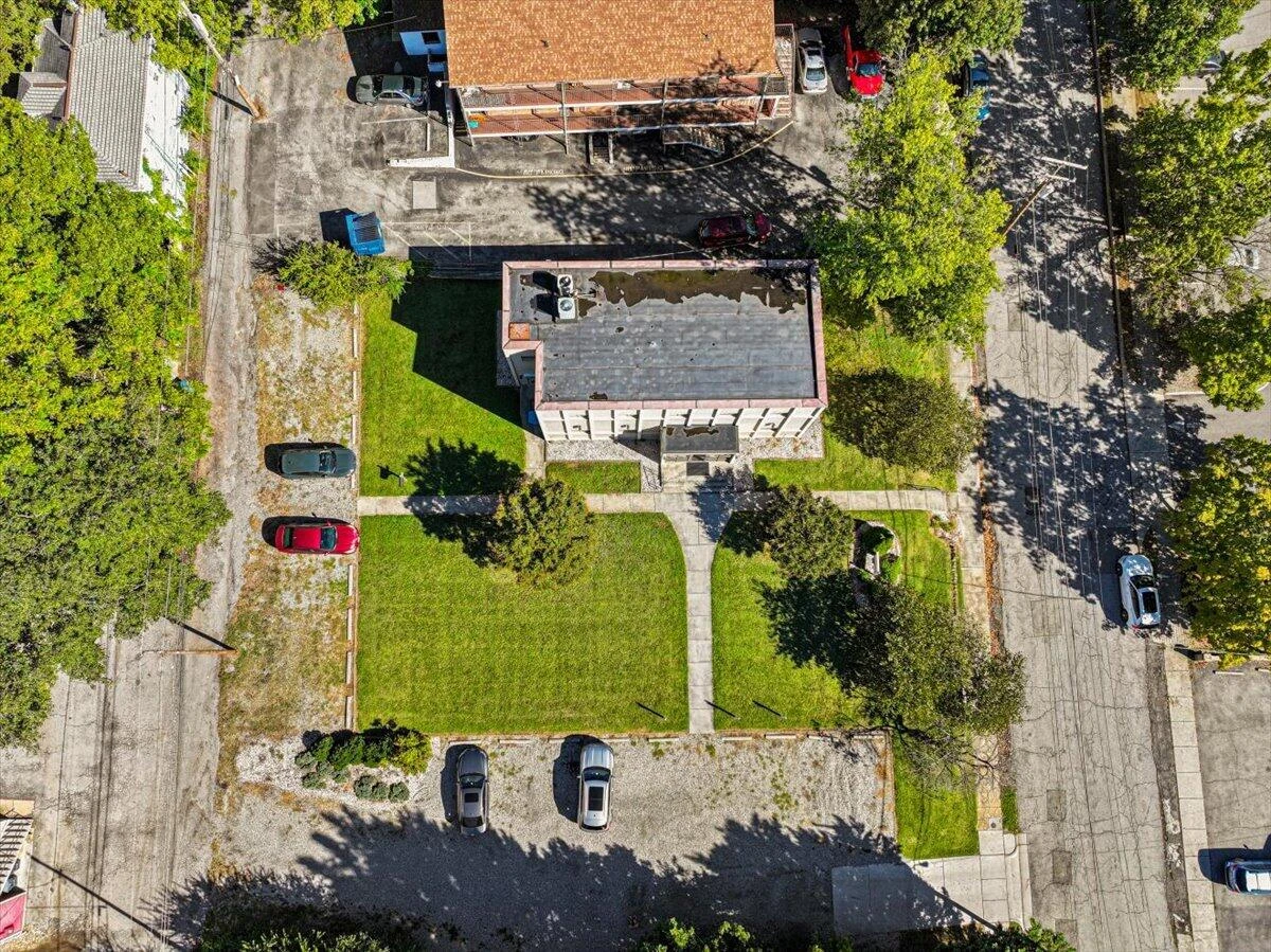 1125 1st ST SW - Photo 4