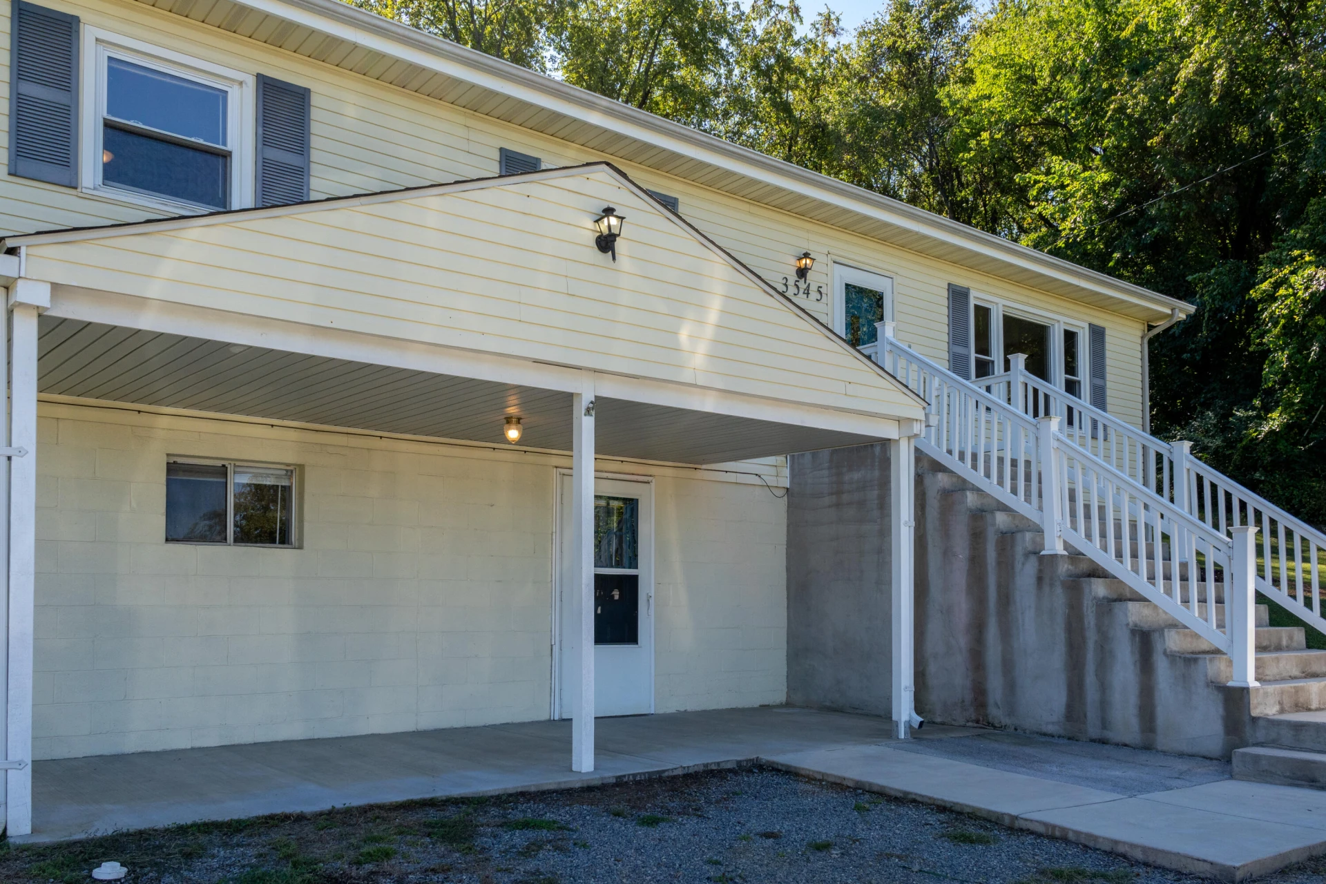 3545 Orange AVE NE - Photo 2