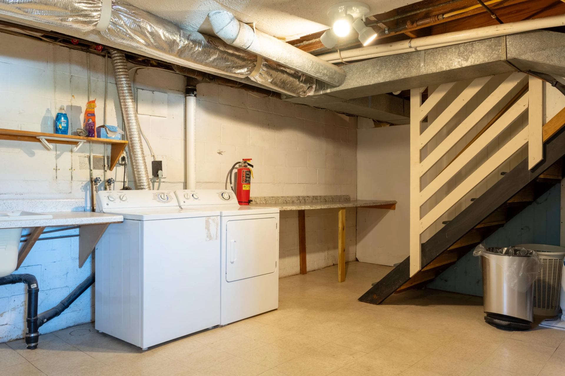 3545 Orange AVE NE - Photo 45
