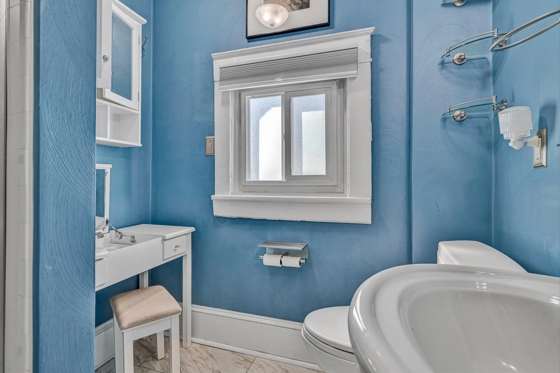 1030 Windsor AVE SW - Photo 24