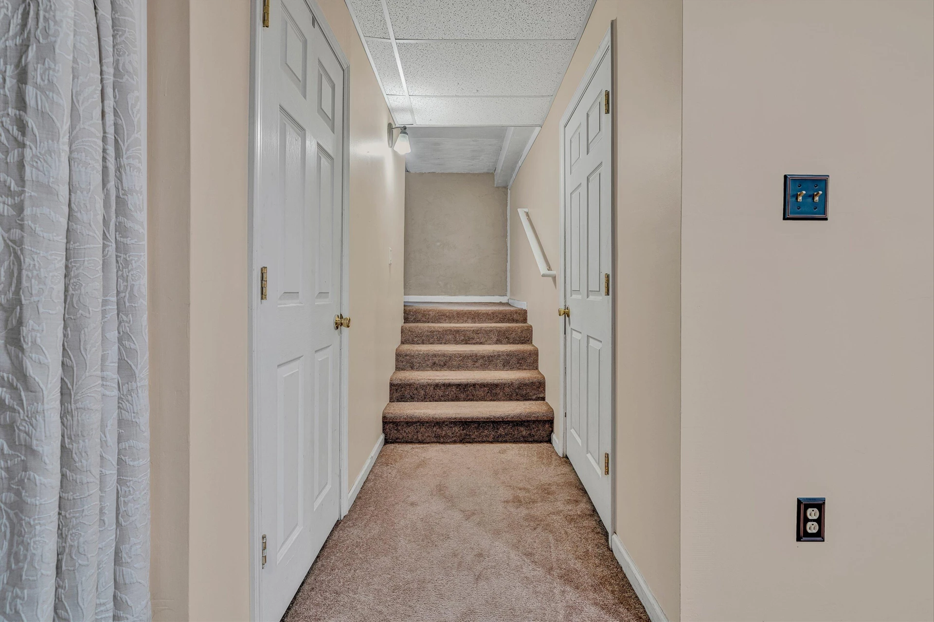 1030 Windsor AVE SW - Photo 27