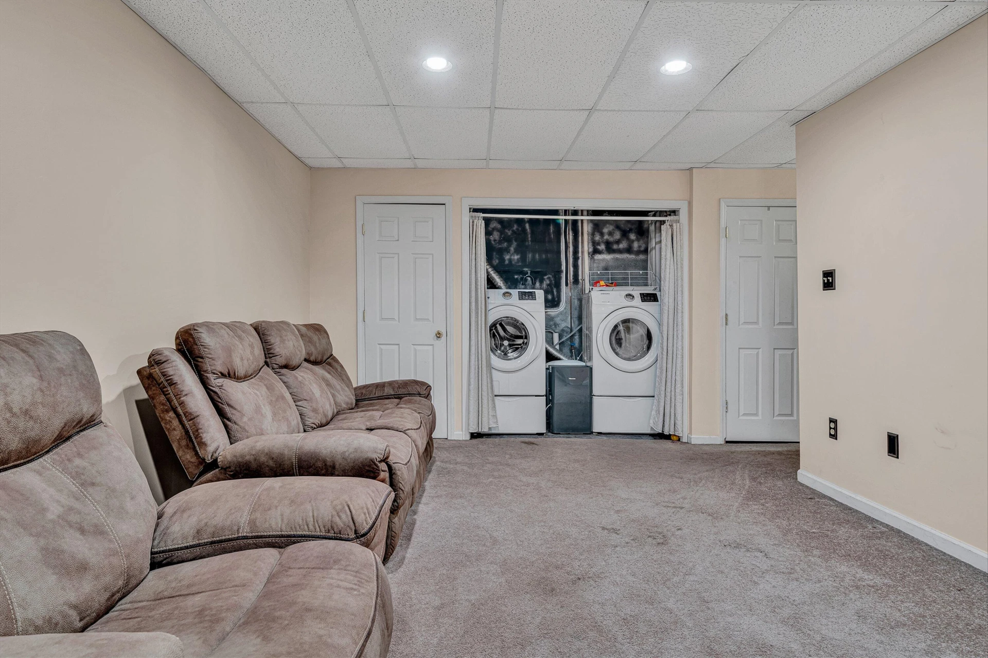 1030 Windsor AVE SW - Photo 29