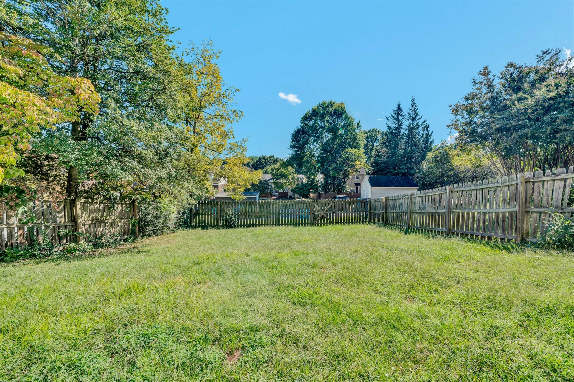 1030 Windsor AVE SW - Photo 32