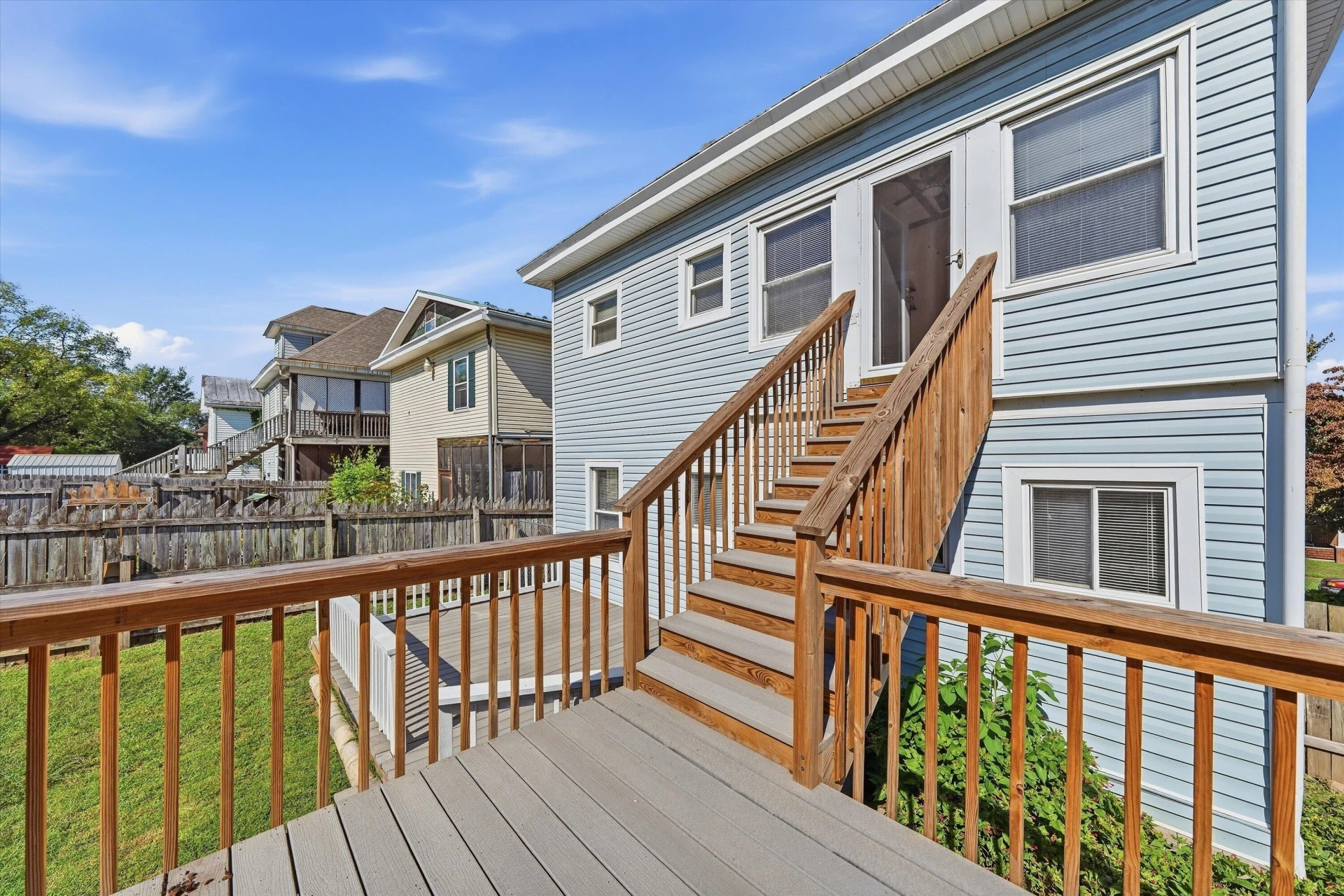 625 Elm AVE SE - Photo 21