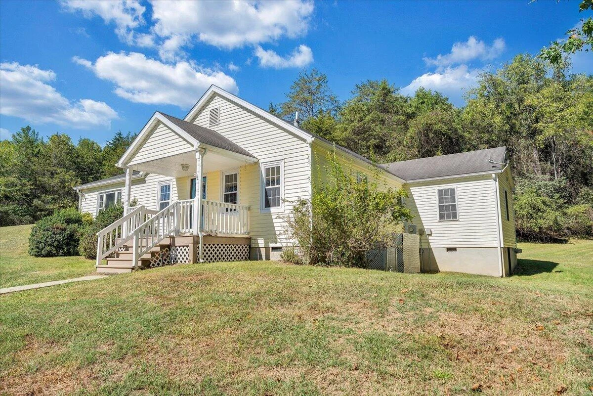 1096 Collierstown RD