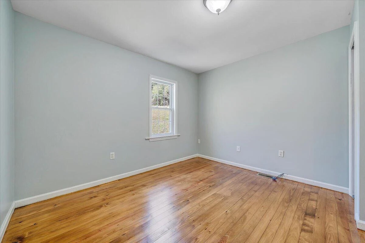 1096 Collierstown RD - Photo 22