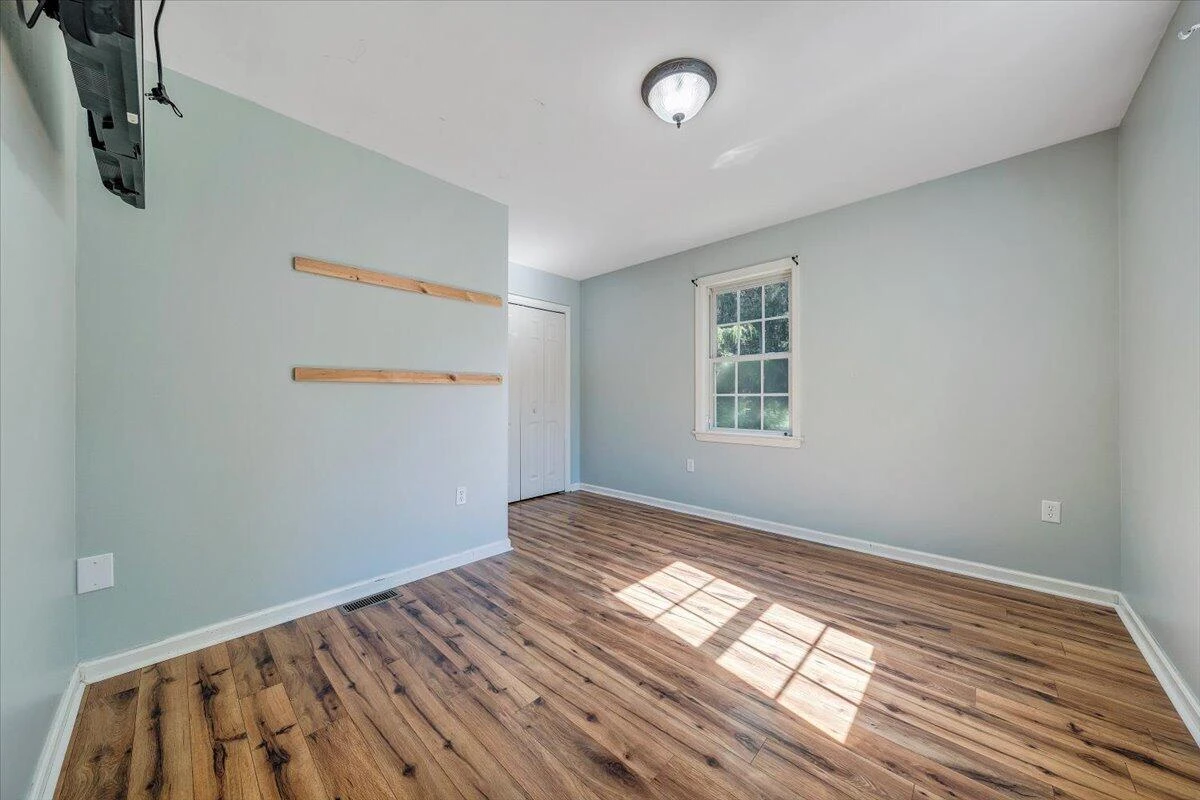 1096 Collierstown RD - Photo 26