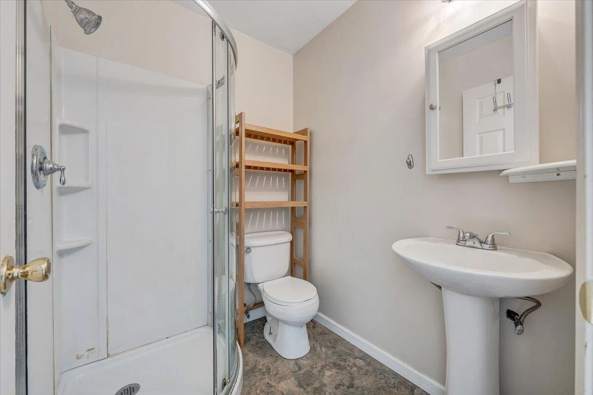 1096 Collierstown RD - Photo 28