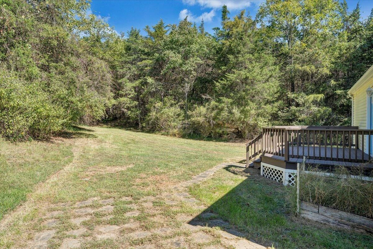 1096 Collierstown RD - Photo 32