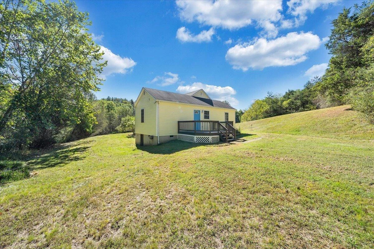 1096 Collierstown RD - Photo 36