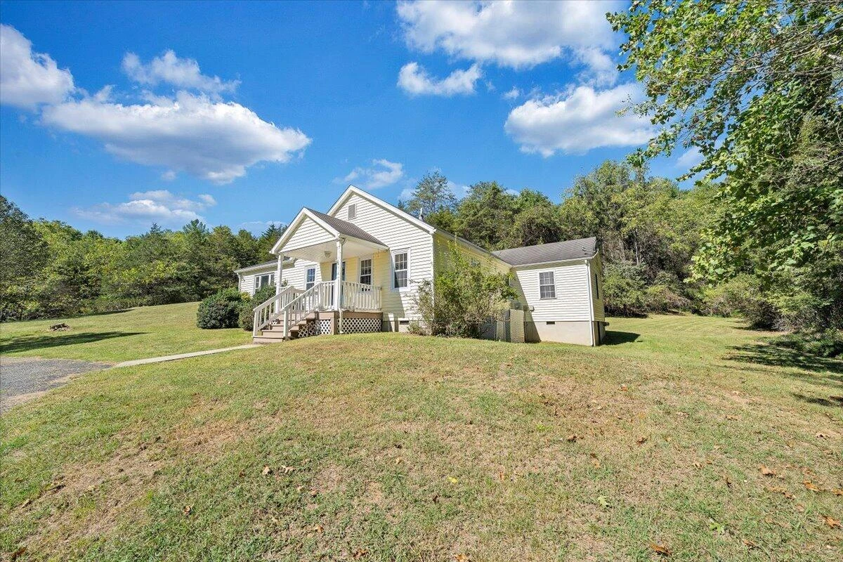 1096 Collierstown RD - Photo 37