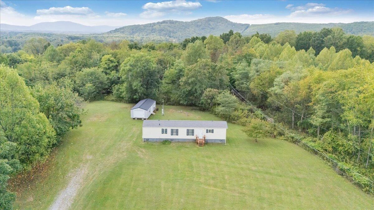 2006 Mountain Valley RD