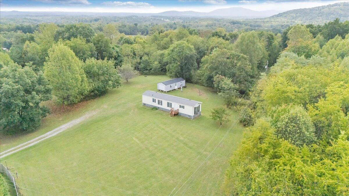 2006 Mountain Valley RD - Photo 2