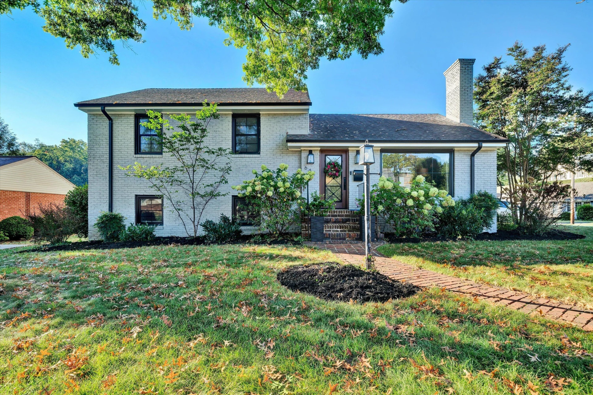 642 Marshall ST - Photo 2