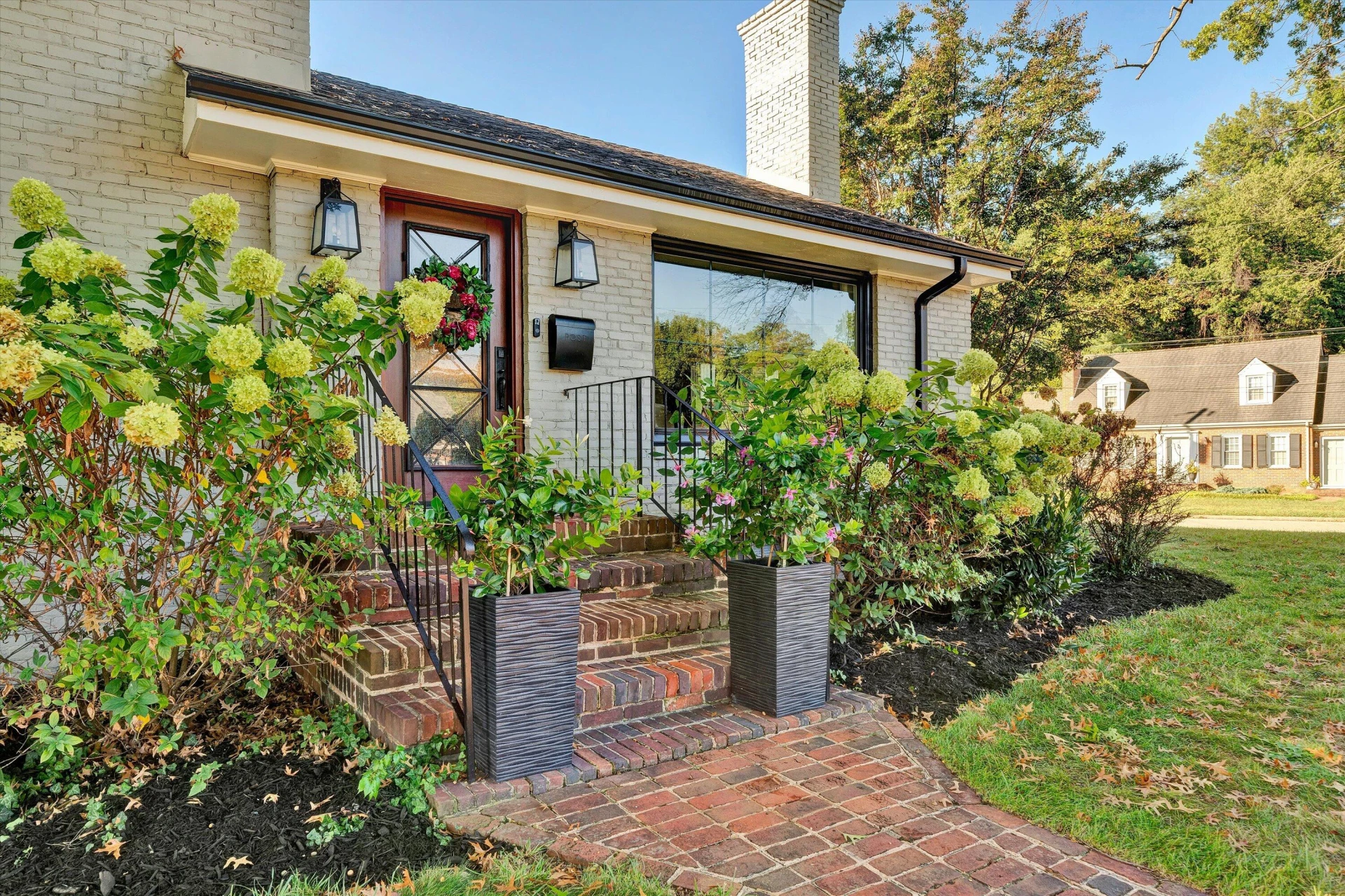 642 Marshall ST - Photo 5