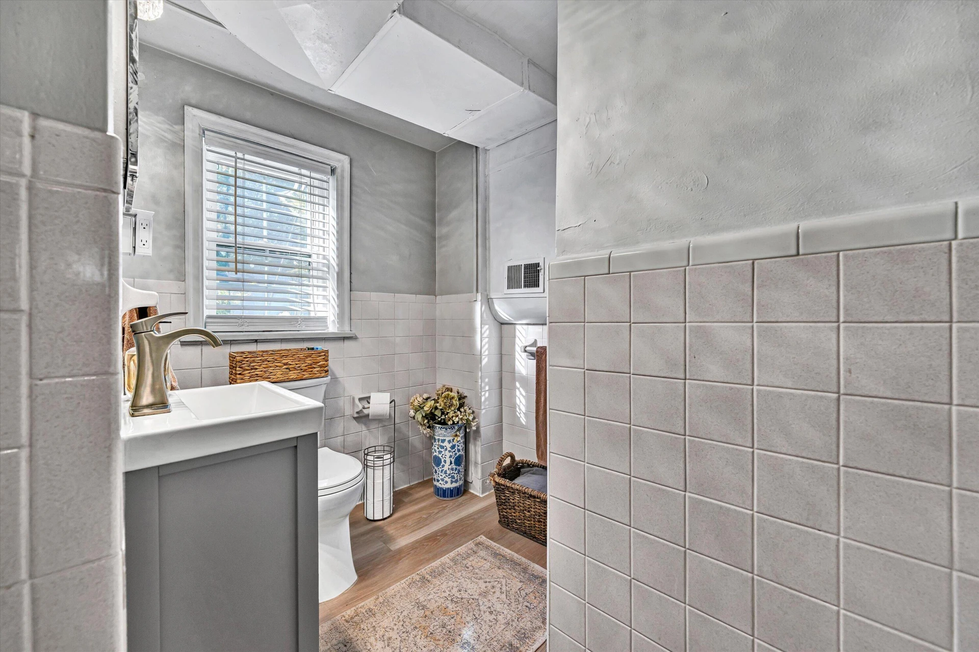 642 Marshall ST - Photo 30