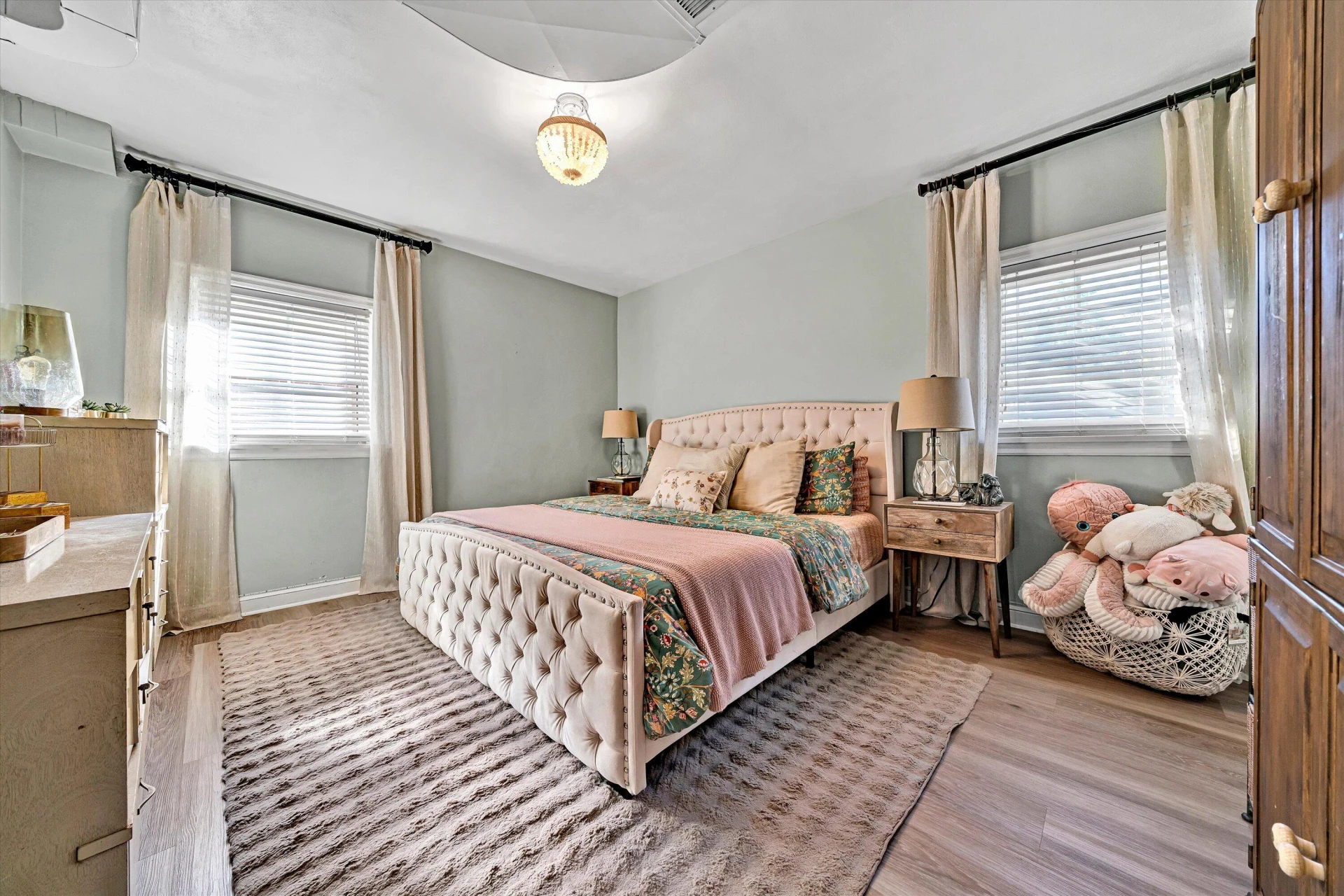 642 Marshall ST - Photo 32