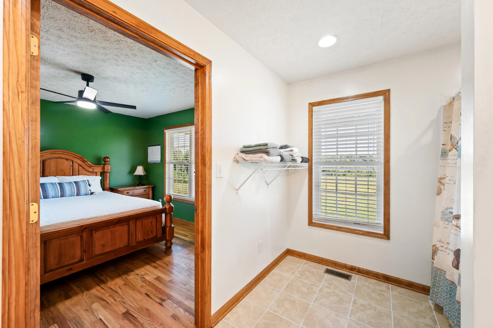 1868 Glenwood DR - Photo 18