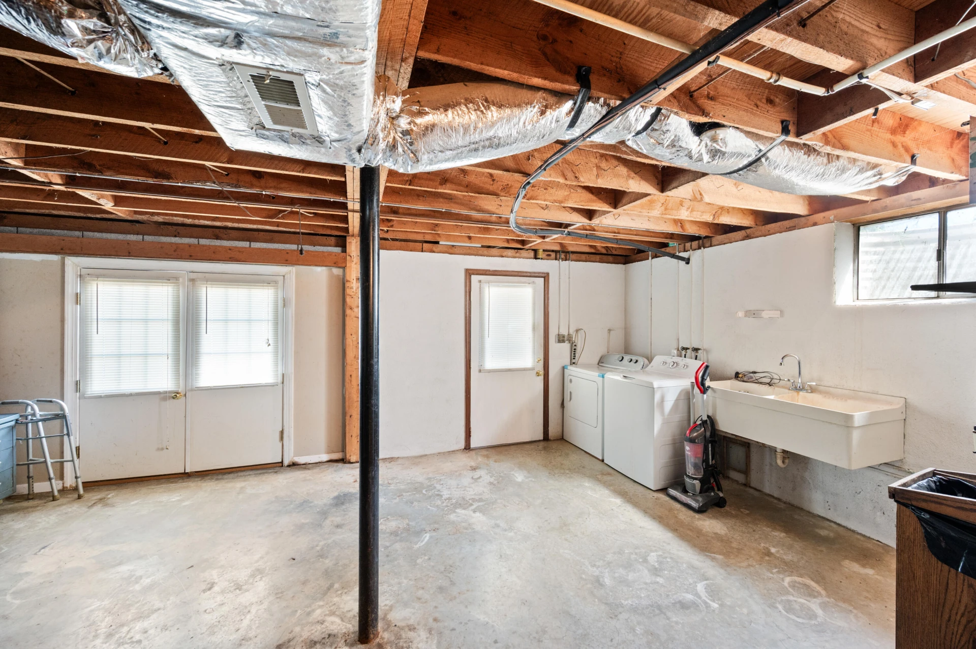 1864 Glenwood DR - Photo 31