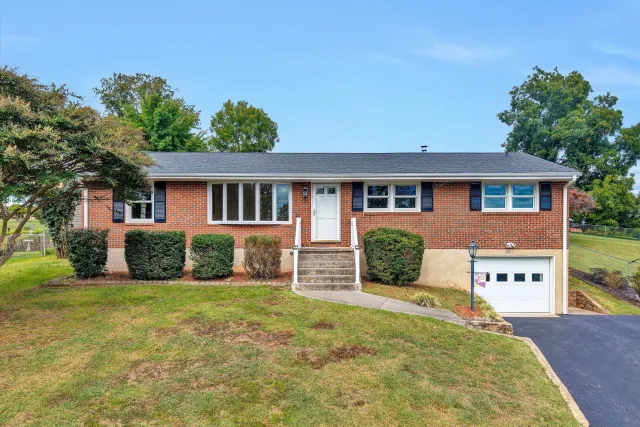6641 Bryant CIR