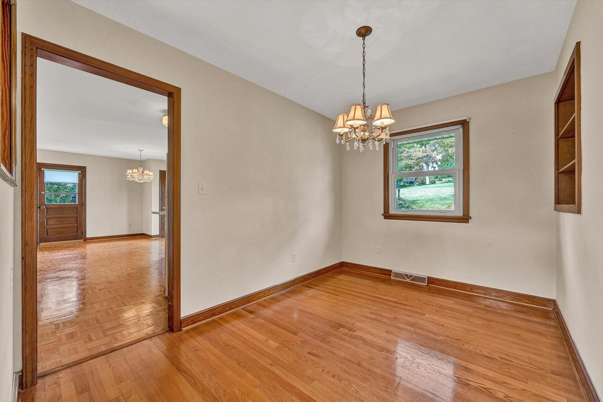 6641 Bryant CIR - Photo 5