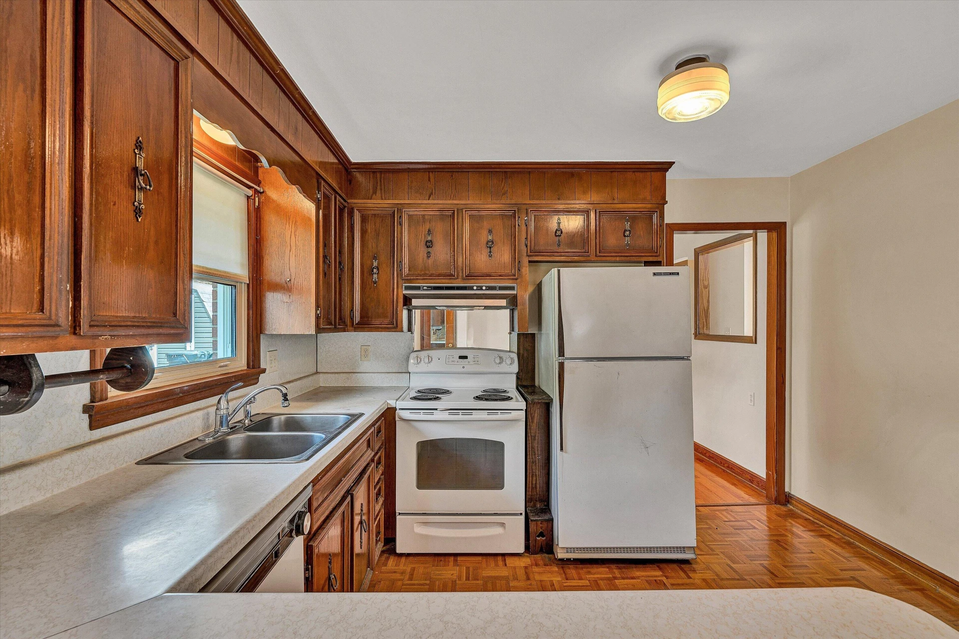 6641 Bryant CIR - Photo 7