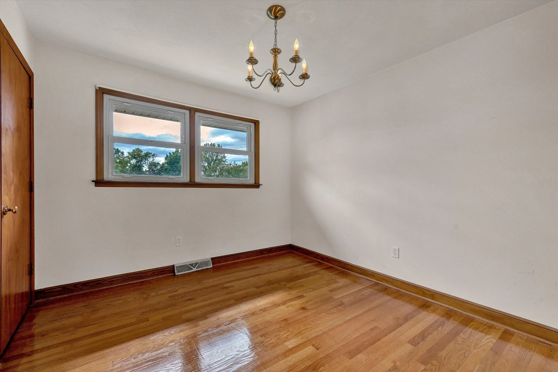 6641 Bryant CIR - Photo 12