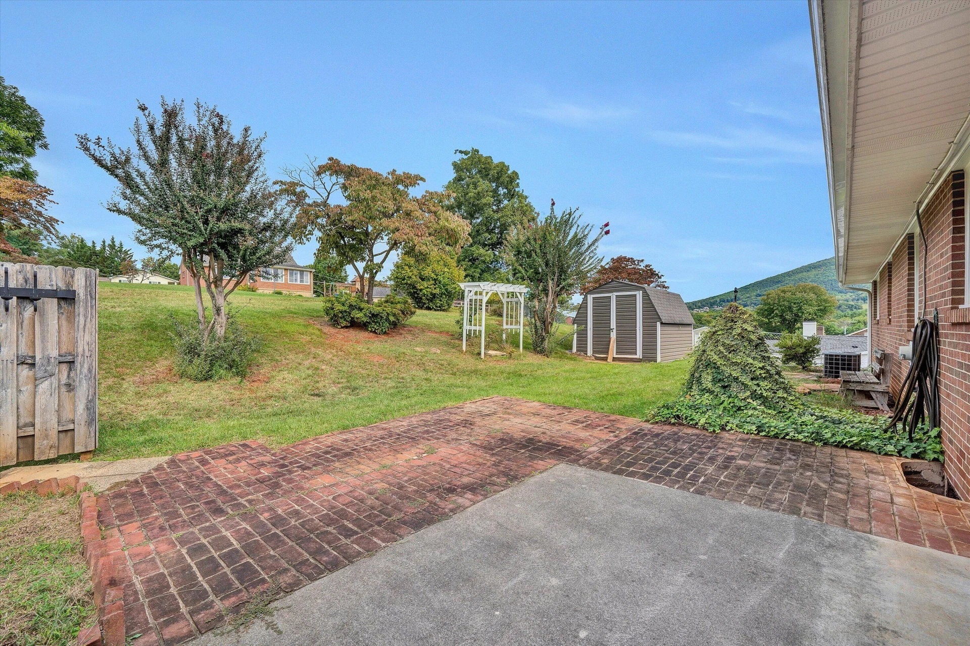 6641 Bryant CIR - Photo 22