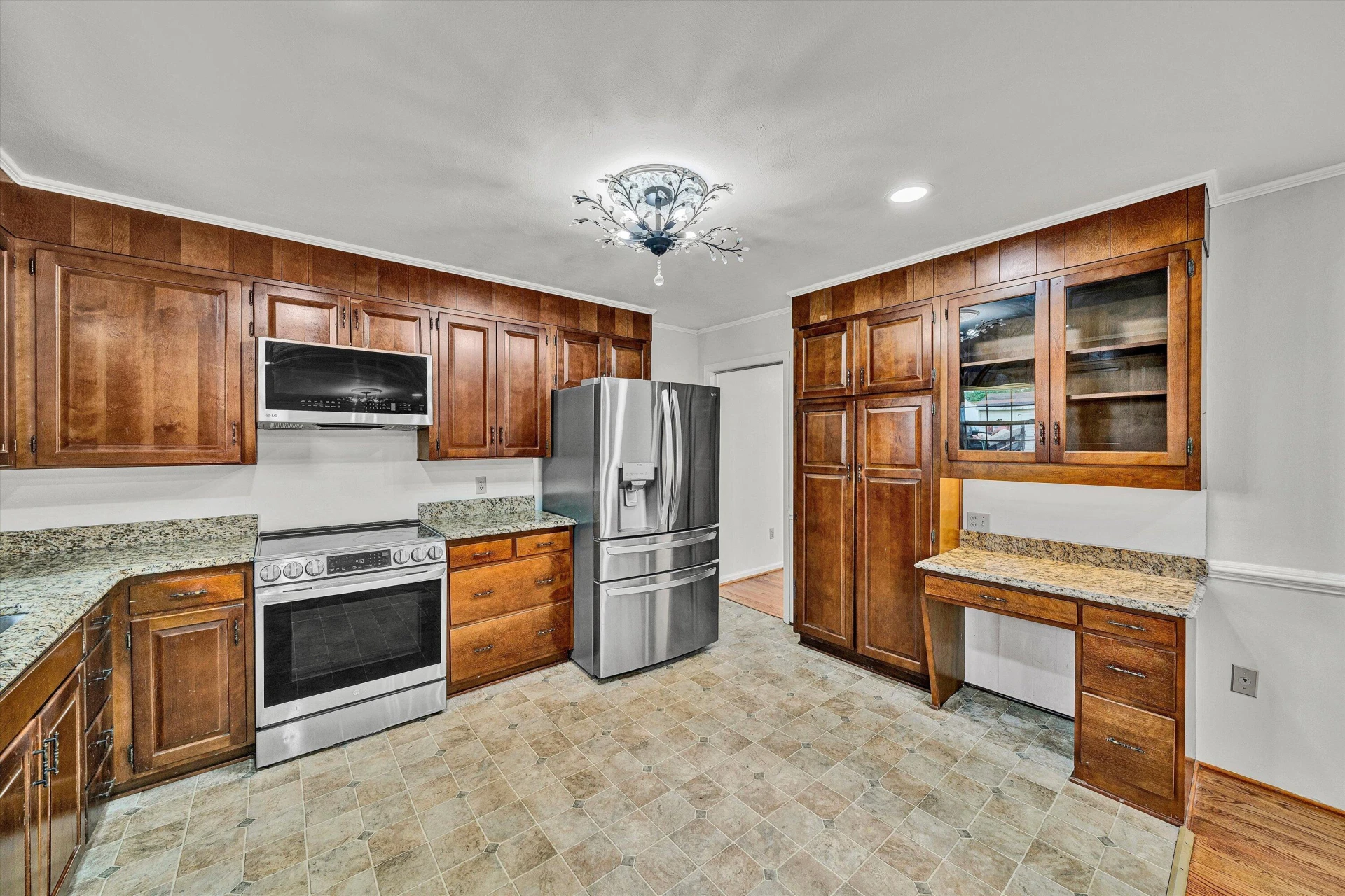 320 Swan DR - Photo 11