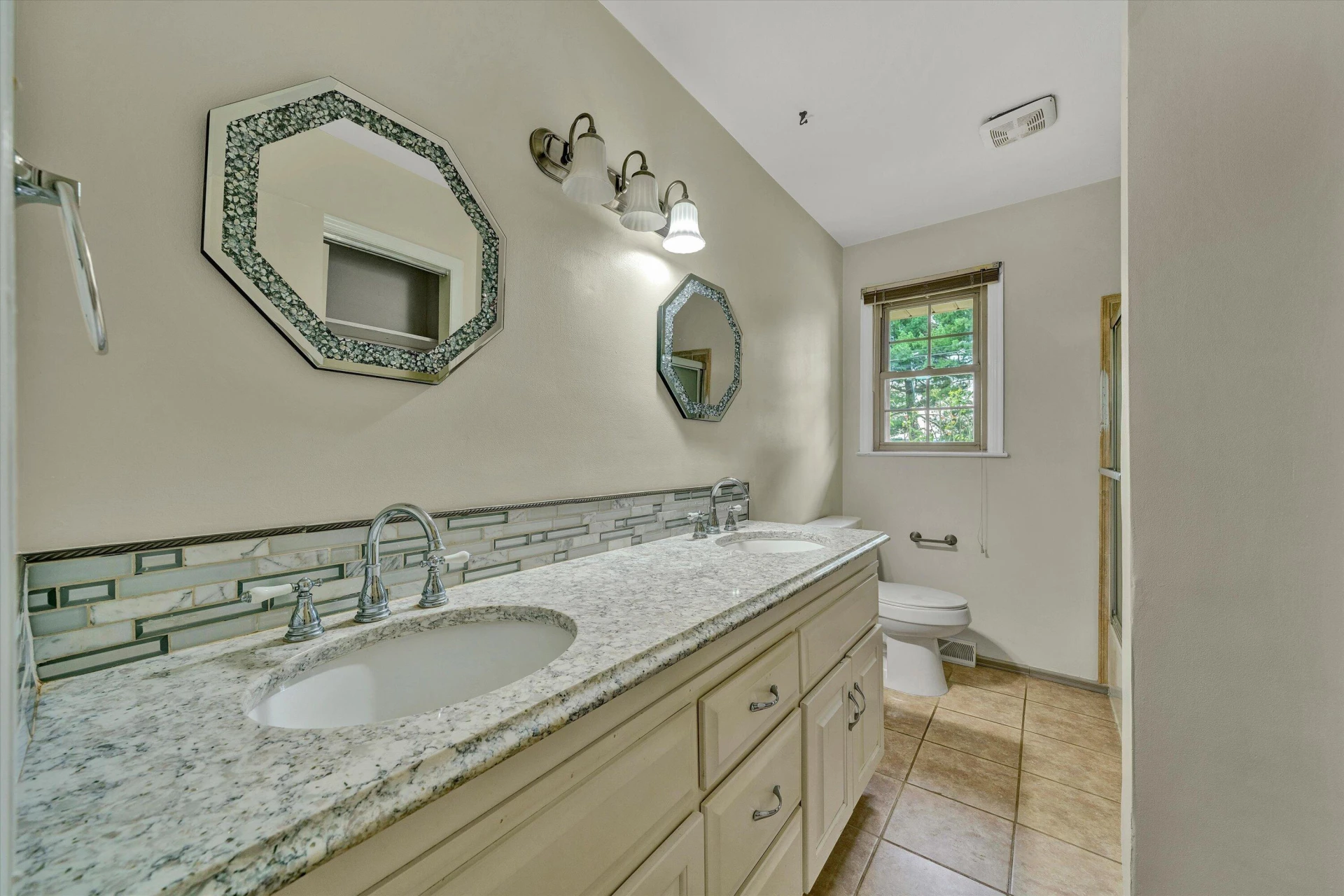 320 Swan DR - Photo 14