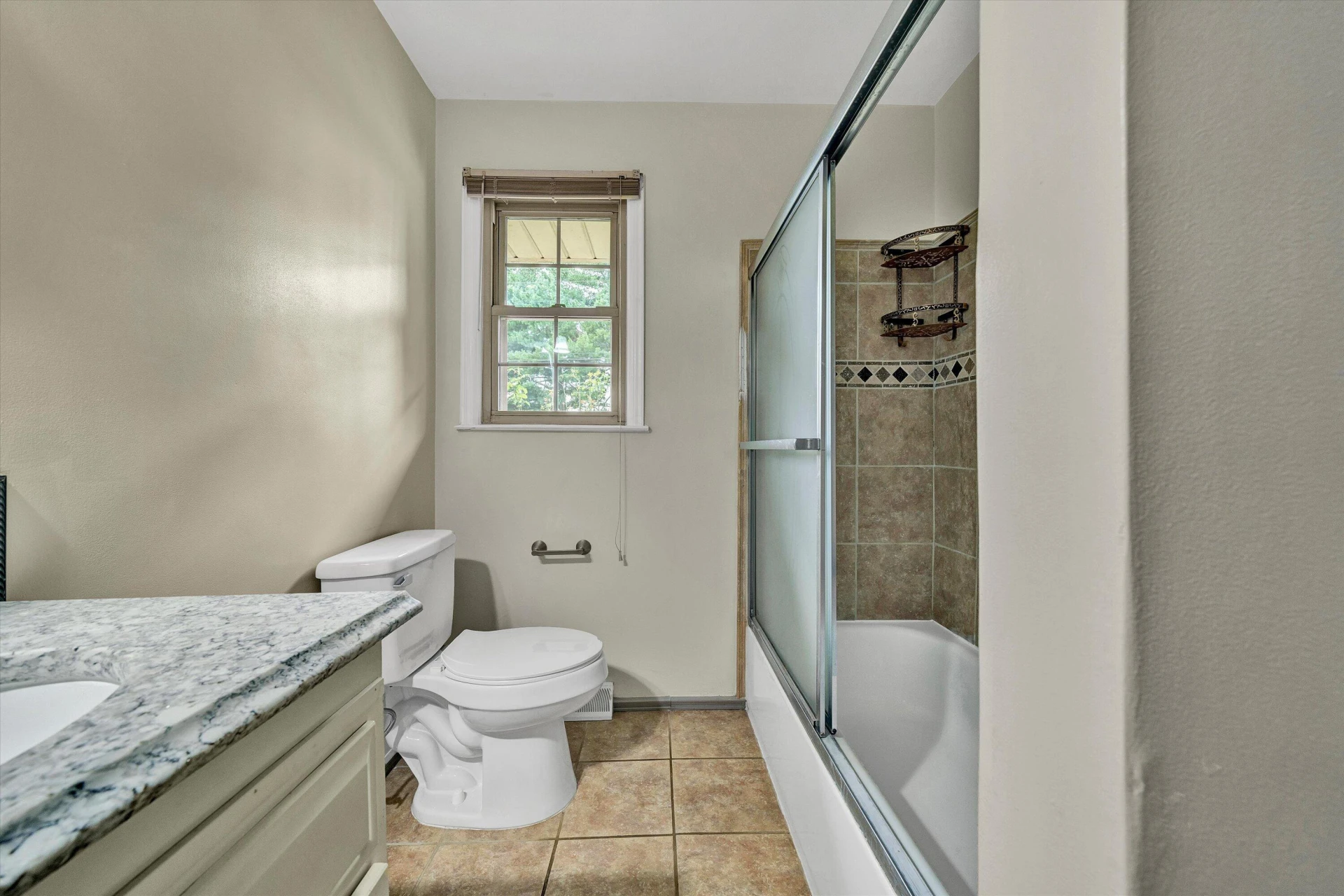 320 Swan DR - Photo 15