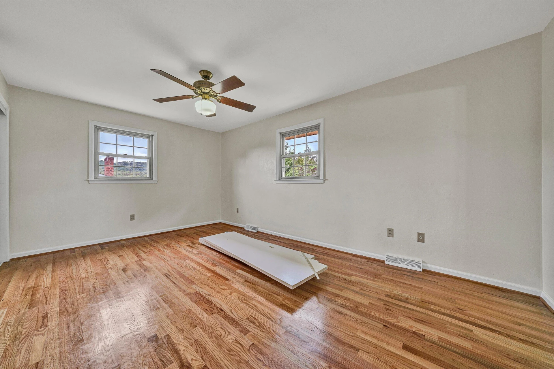 320 Swan DR - Photo 19