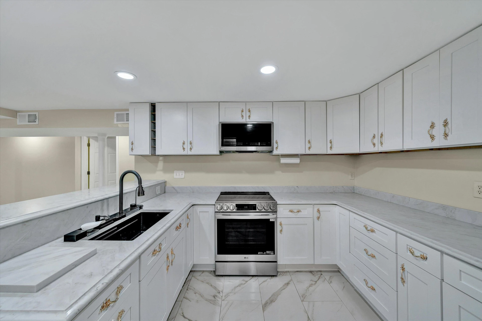 320 Swan DR - Photo 29
