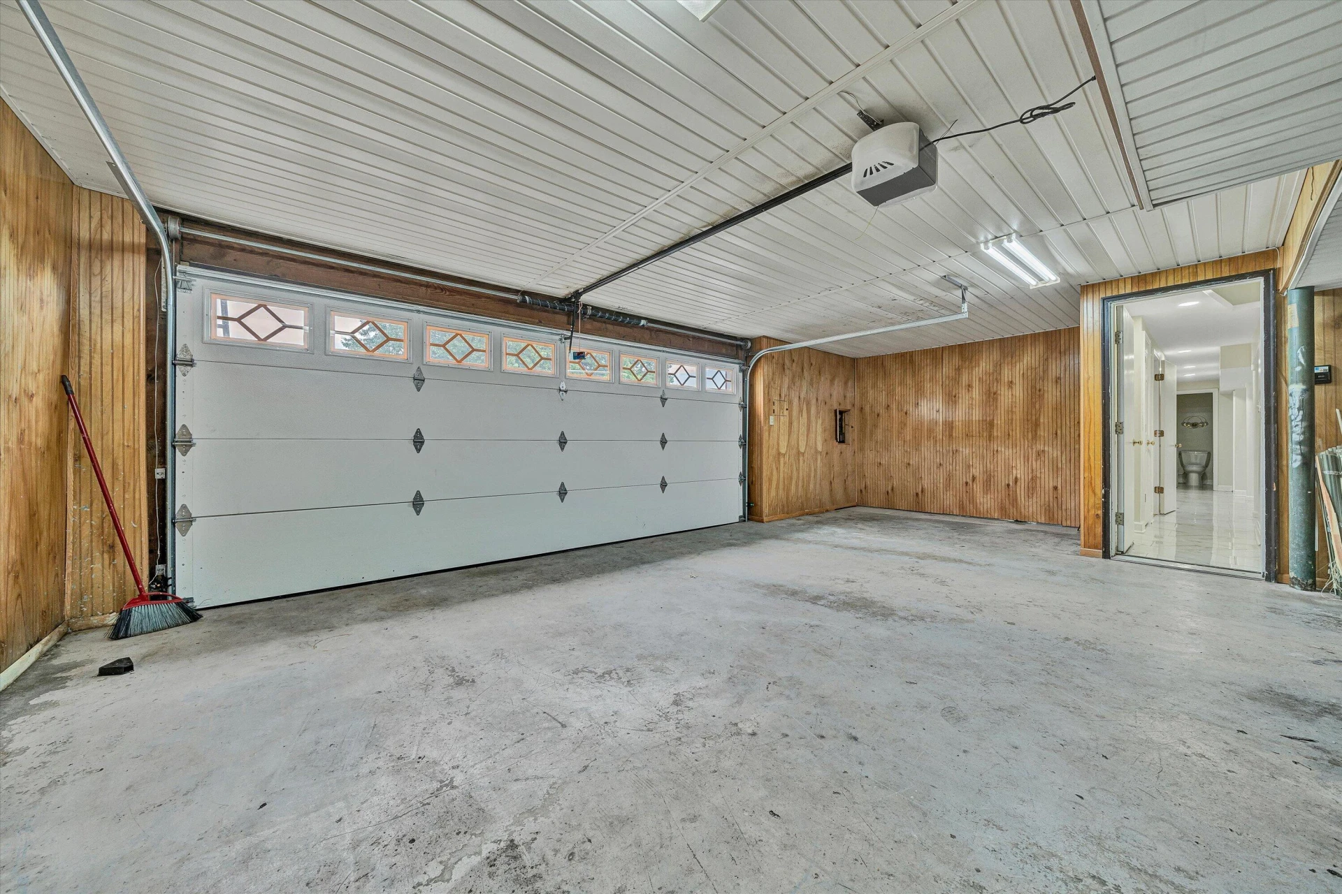 320 Swan DR - Photo 36