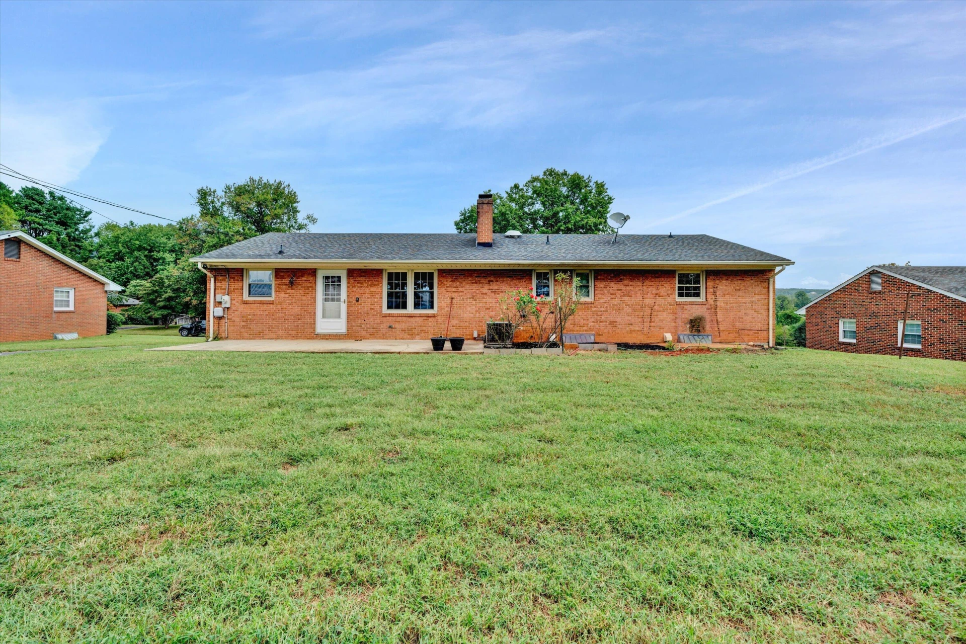 320 Swan DR - Photo 40