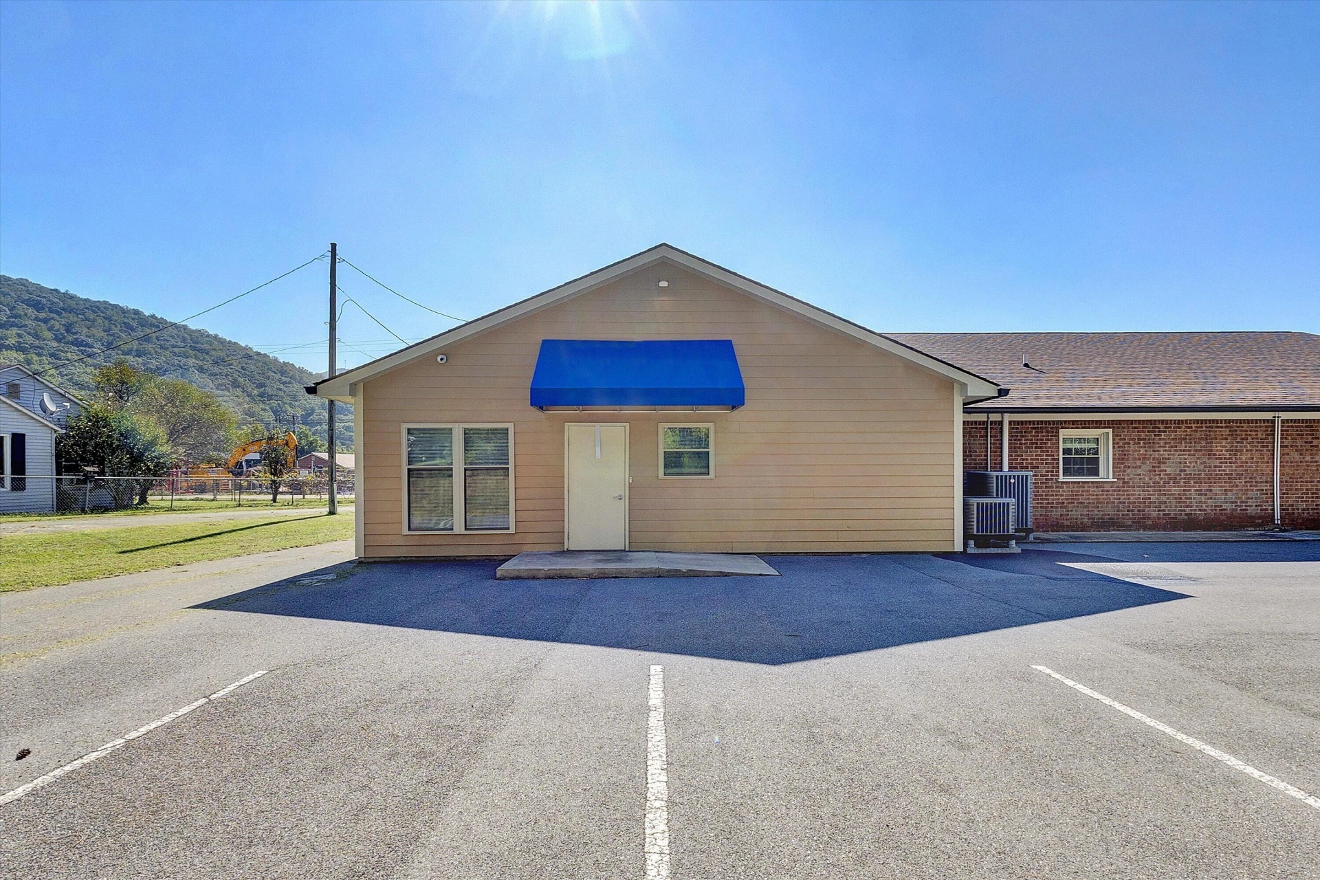 810 Grayson AVE - Photo 4