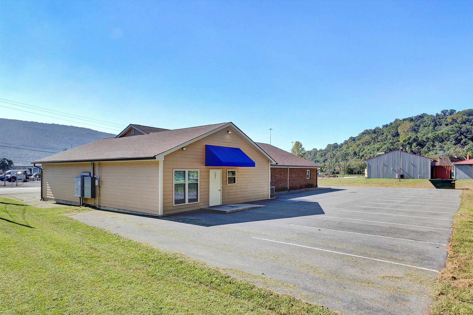810 Grayson AVE - Photo 5