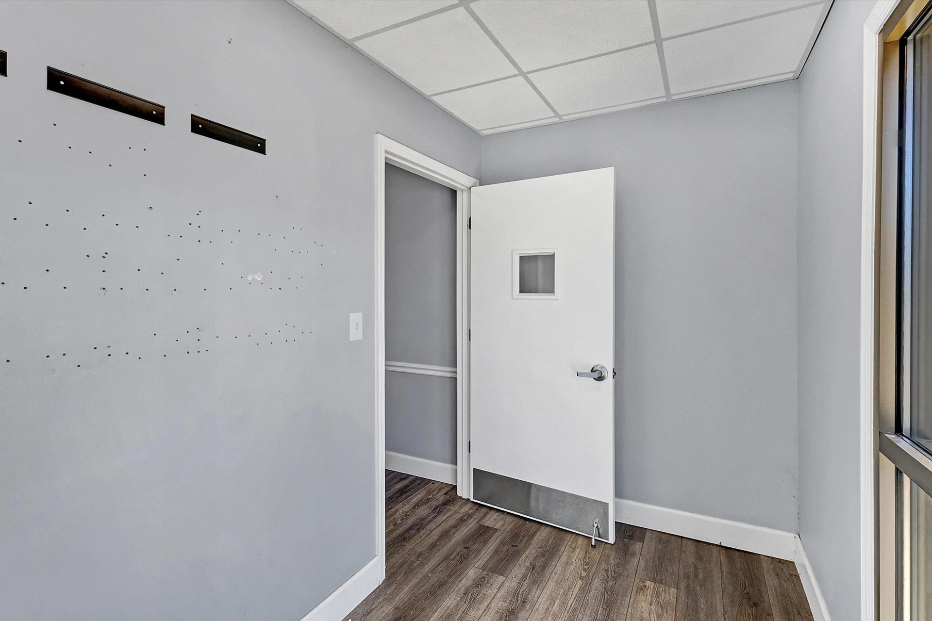 810 Grayson AVE - Photo 8