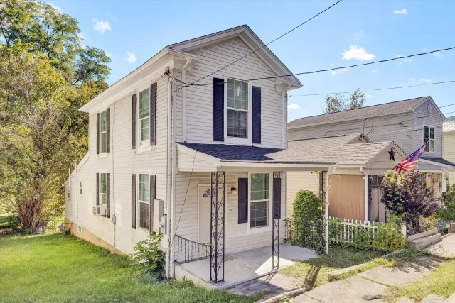 240 Roxbury ST, Clifton Forge, VA, 24422