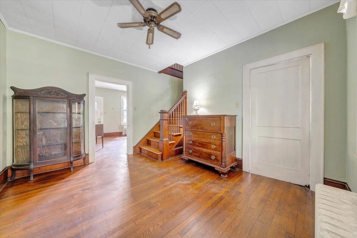300 2nd ST - Photo 15