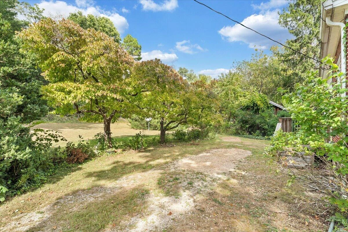 300 2nd ST - Photo 43