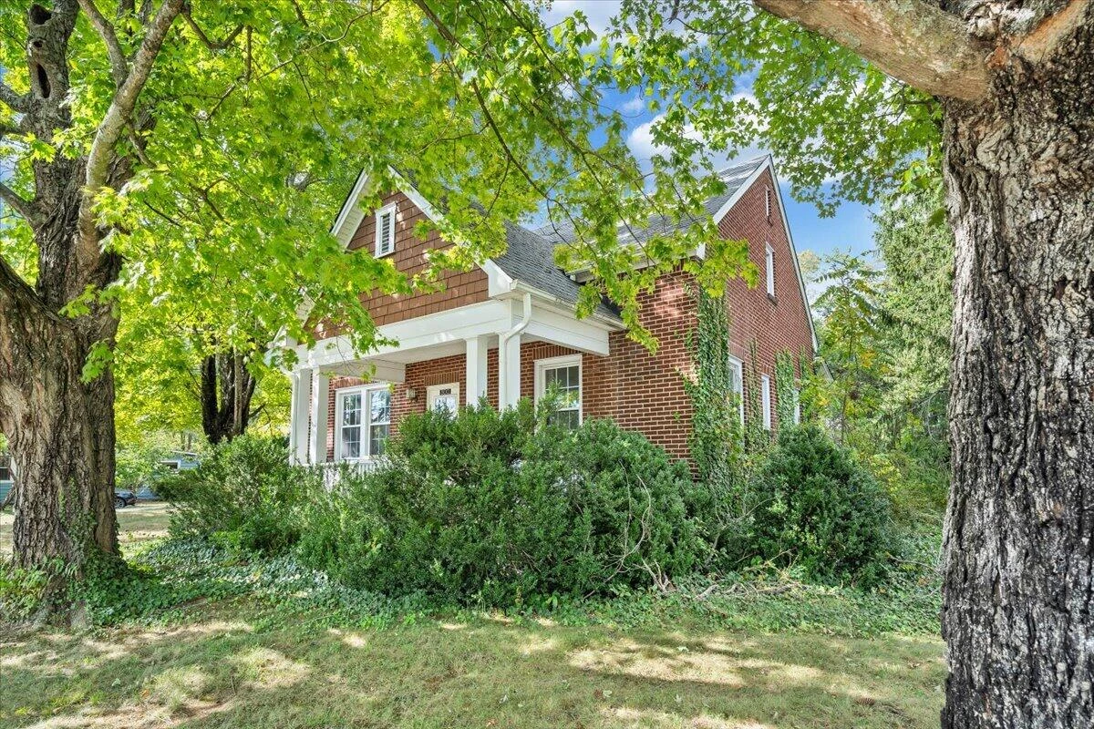 300 2nd ST - Photo 45