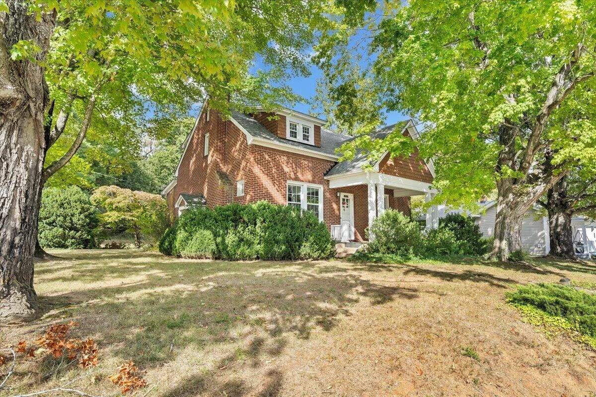 300 2nd ST - Photo 46
