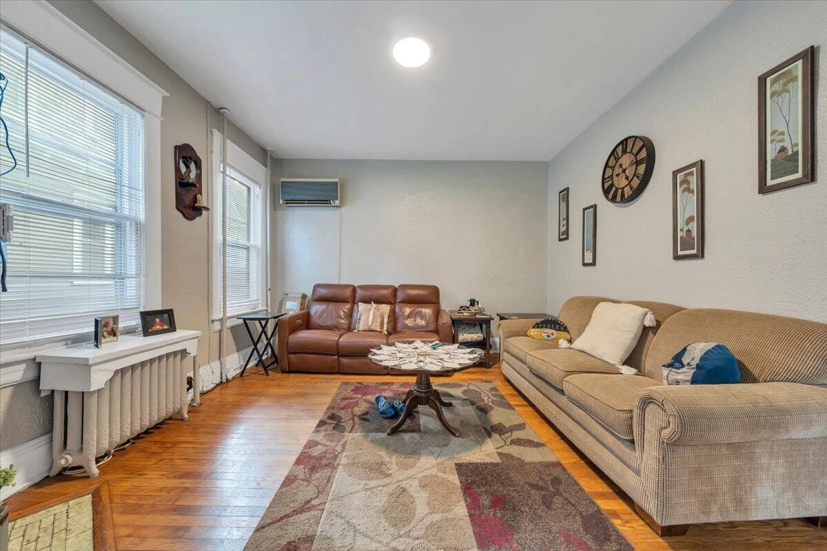 1313 Maple AVE SW - Photo 9
